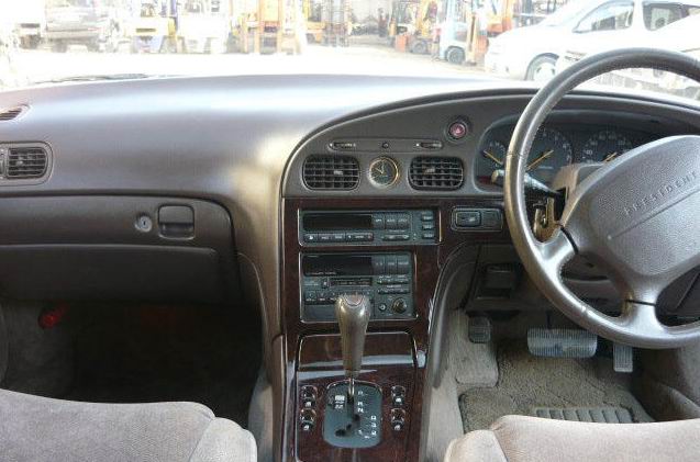 Nissan () President III (G50):  