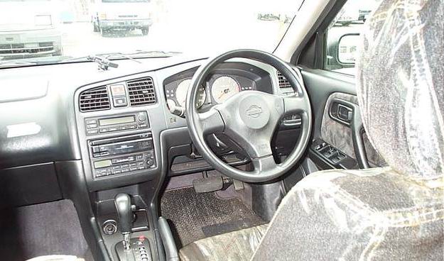 Nissan () Primera Camino Wagon II (P11):  