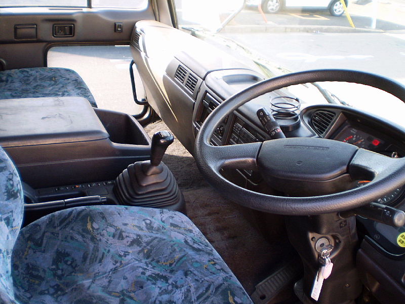 Nissan Diesel ( ) PW251PZ:  