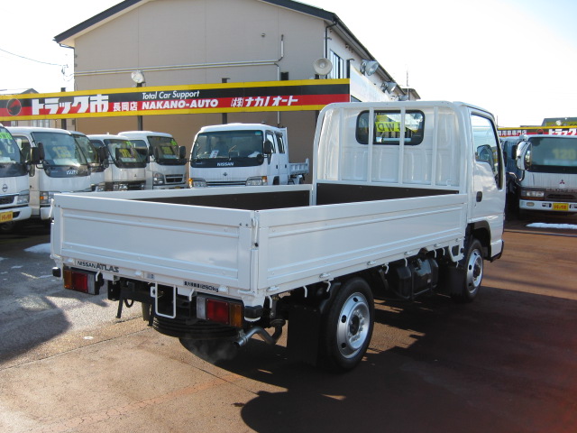 Nissan Diesel ( ) Atlas AHS69:  