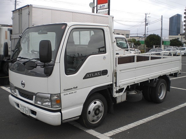 Nissan Diesel ( ) Atlas AKR81E (AKS81E):  