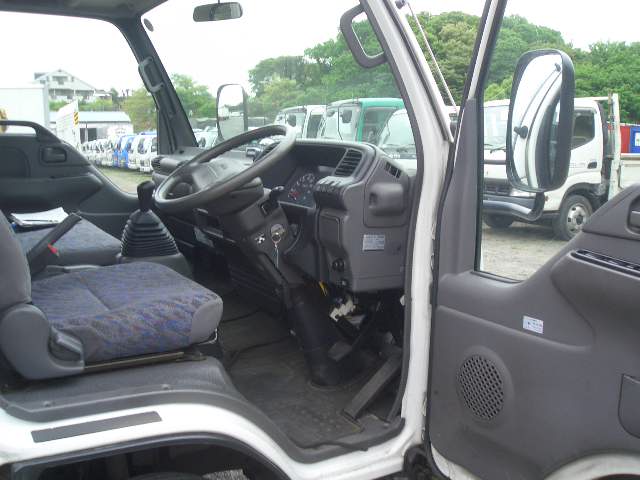Nissan Diesel ( ) Atlas APR81L:  