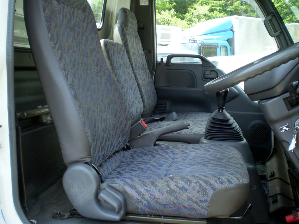 Nissan Diesel ( ) Atlas APR71P:  