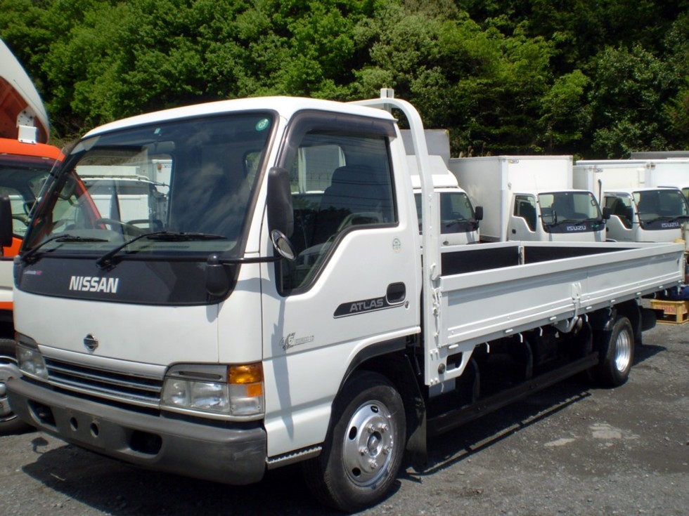 Nissan Diesel ( ) Atlas APR71P:  