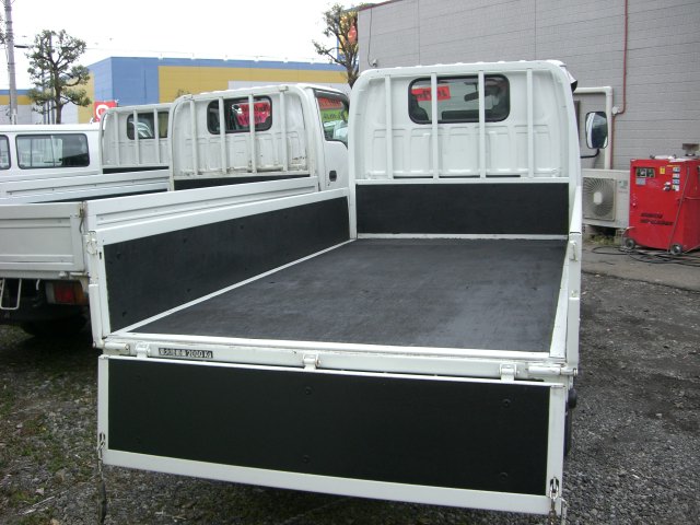 Nissan Diesel (������ ������) Atlas AKR66E: ���� ����������