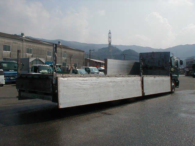 Isuzu () Giga CYM81V1 (CYM81R1):  
