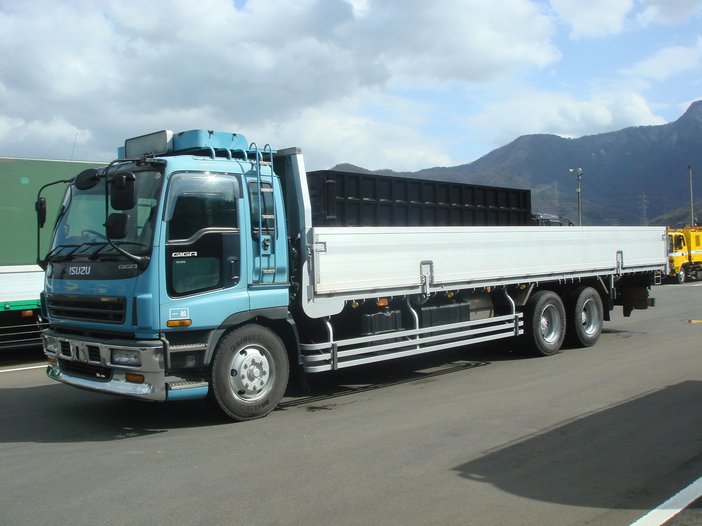 Isuzu () Gigamax CYL50V2:  