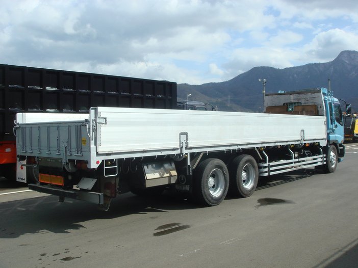 Isuzu () Gigamax CYL50V2:  