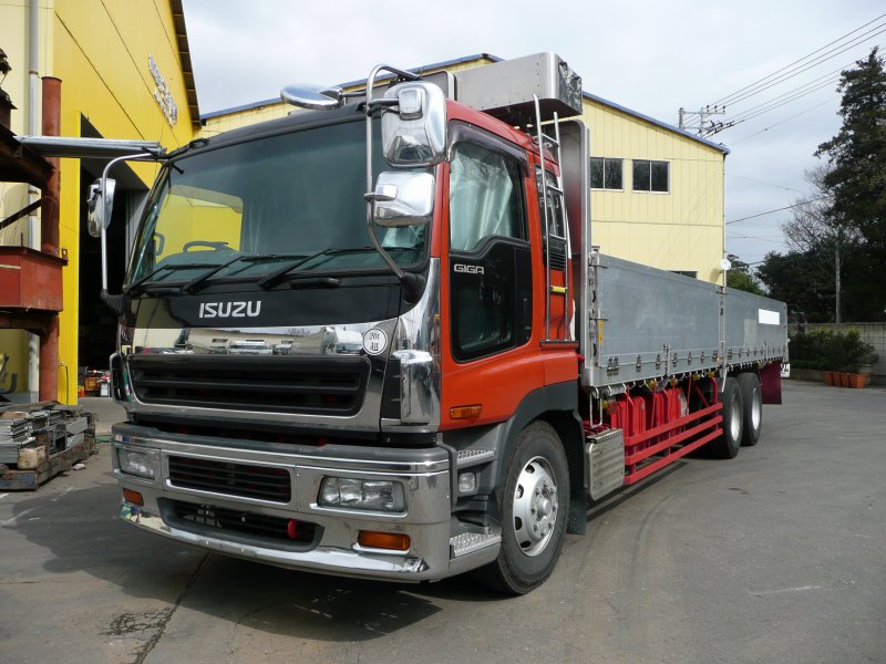 Isuzu () Giga CYM52V4:  