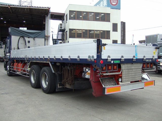 Isuzu () Giga CYL51T3:  