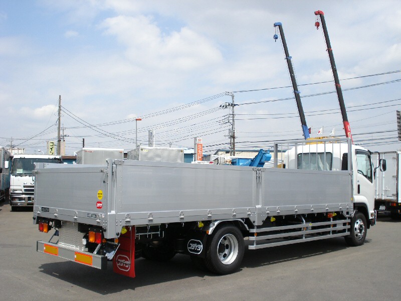 Isuzu () Forward FTR34:  
