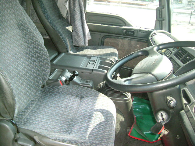 Isuzu () Forward FSR34L4:  