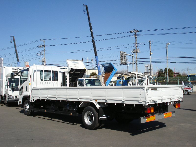 Isuzu () Forward FRR90S2:  