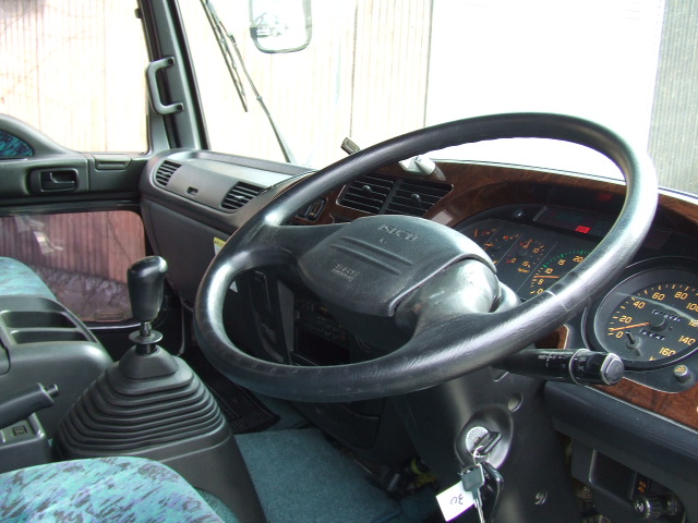 Isuzu () Forward FRR33K4:  