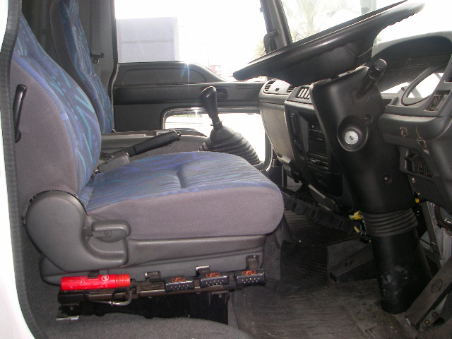Isuzu () Forward FRR35J3S:  