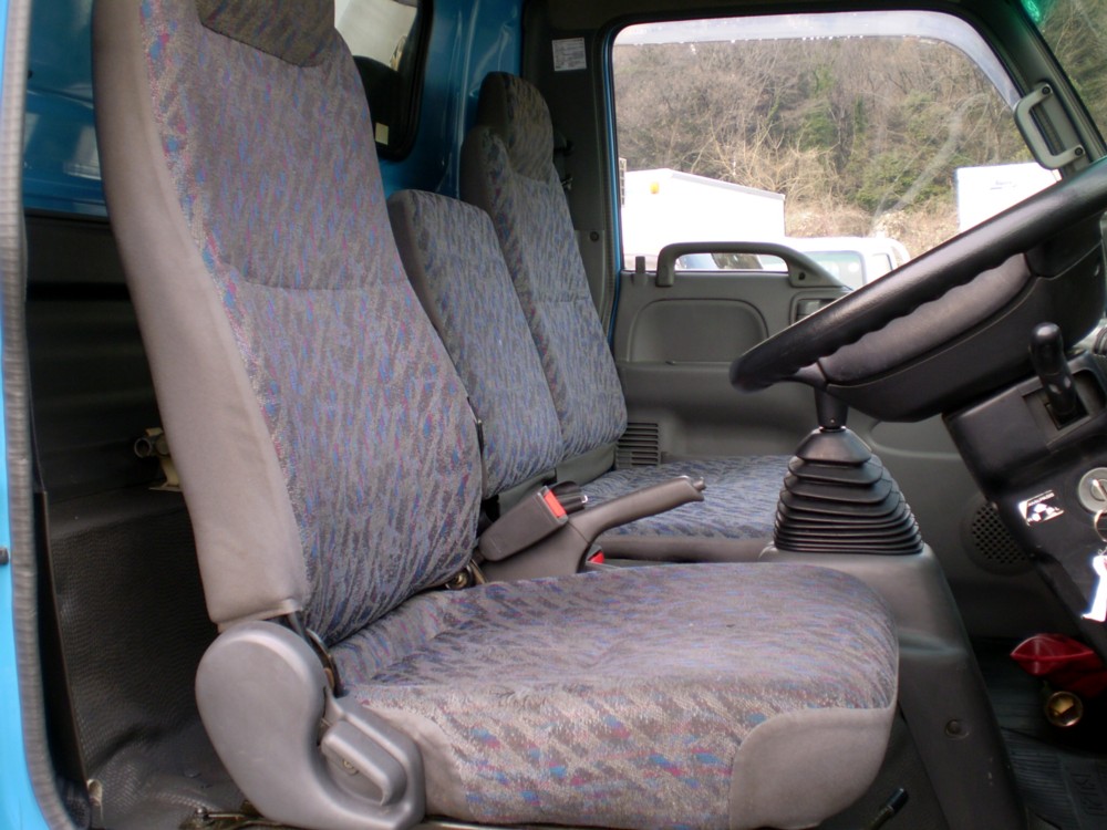 Isuzu () Elf NPR71P (L):  