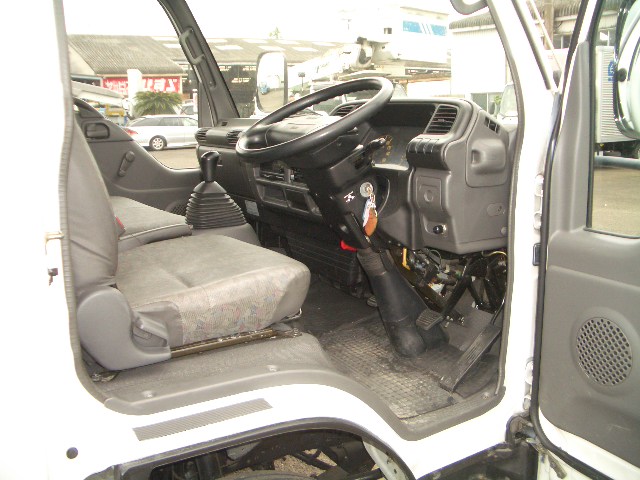 Isuzu () Elf NPR66L (NPR66P):  