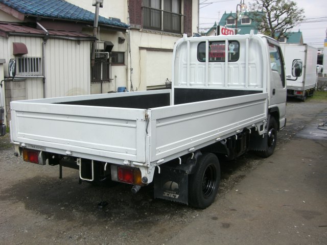 Isuzu () Elf NKR69E:  