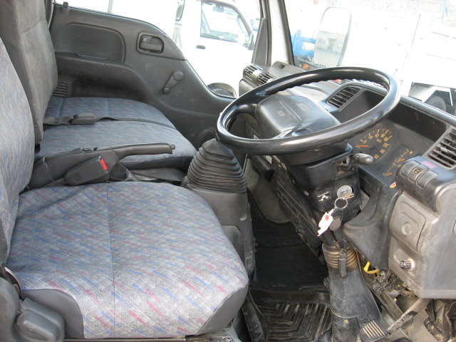 Isuzu () Elf NKS71G (E):  