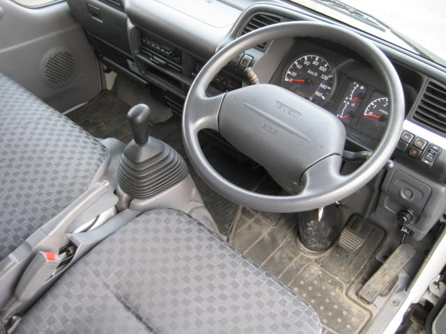 Isuzu () Elf NKS85:  