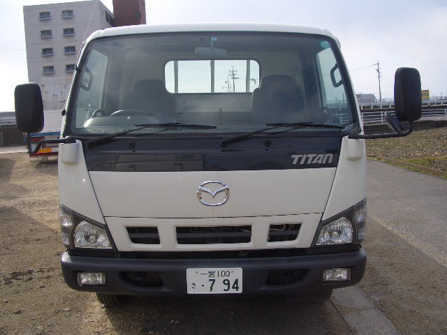 Mazda () Titan LPR81:  