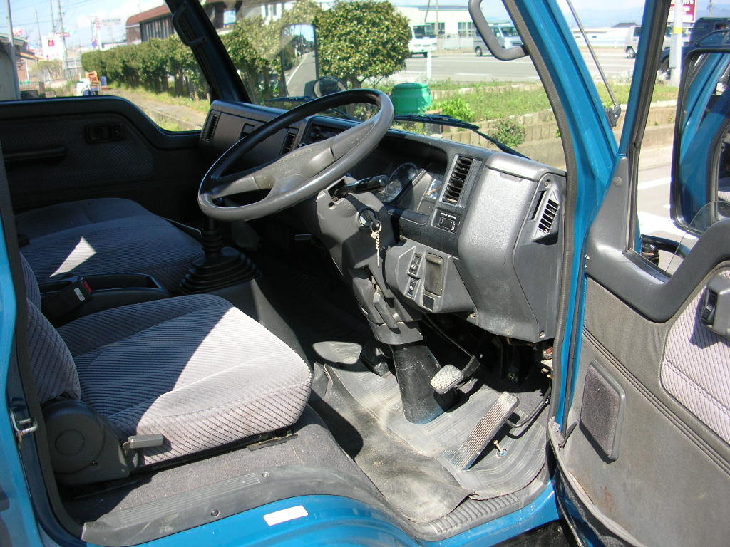 Mazda () Titan WGE4T:  