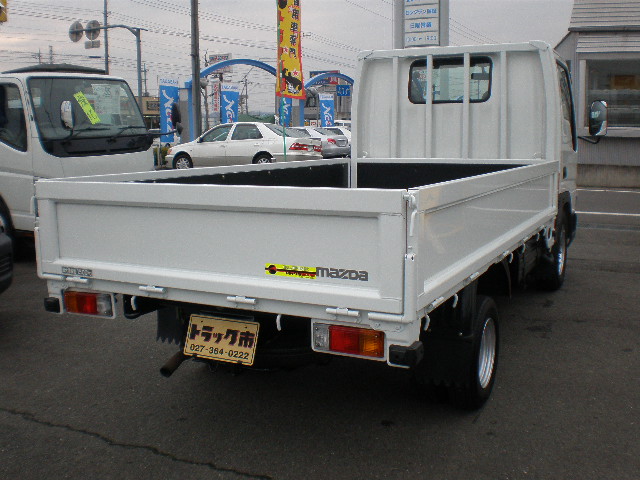 Mazda () Titan SYF6T:  