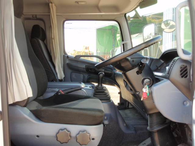 HINO () Ranger FD7JLW (FJ7JLW):  