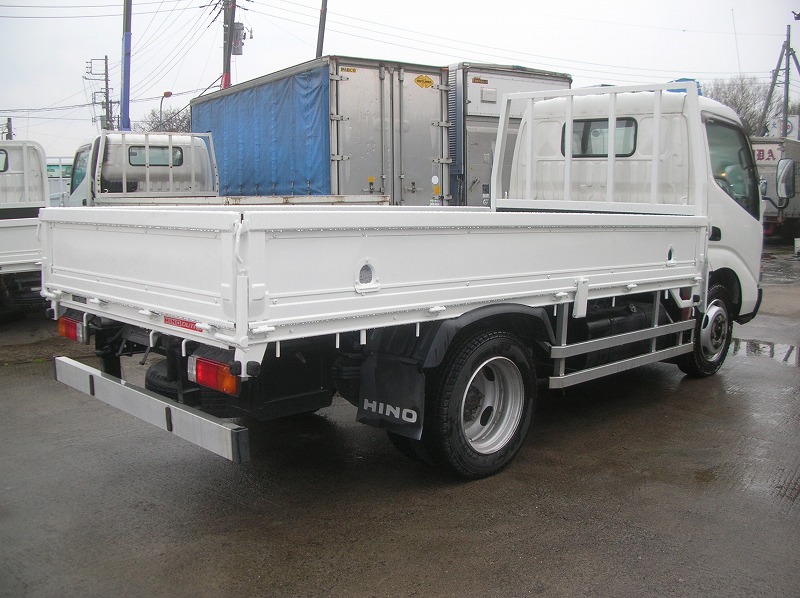 HINO () Dutro XZU331 (XZU341):  