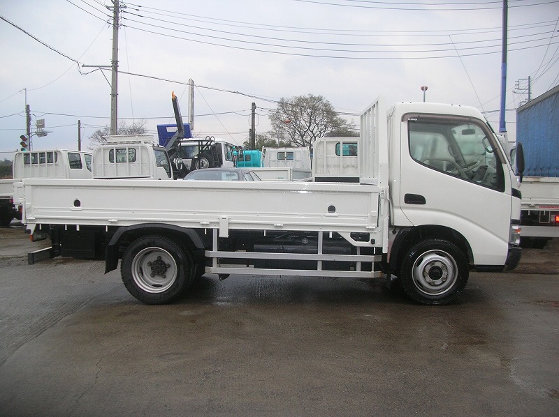 HINO () Dutro XZU331 (XZU341):  