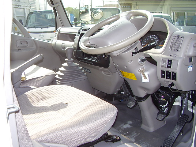 HINO () Dutro XZU344 (XZU342):  