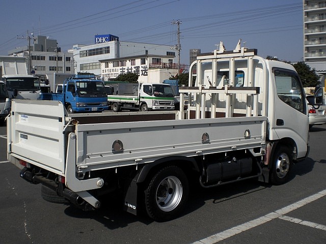 HINO () Dutro RZU300:  