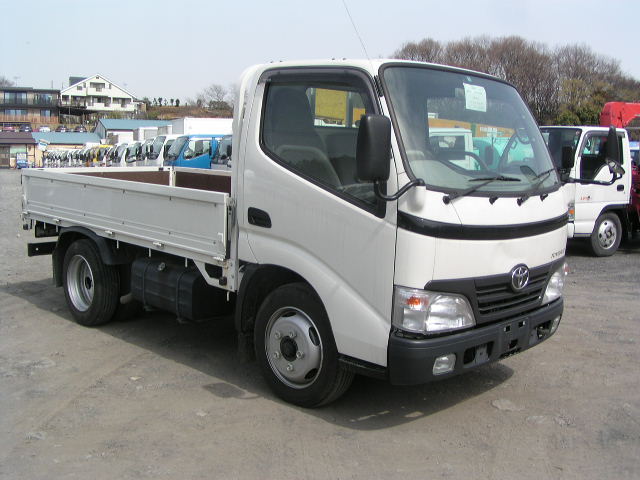 Toyota () ToyoAce XZU304 (XZU308):  