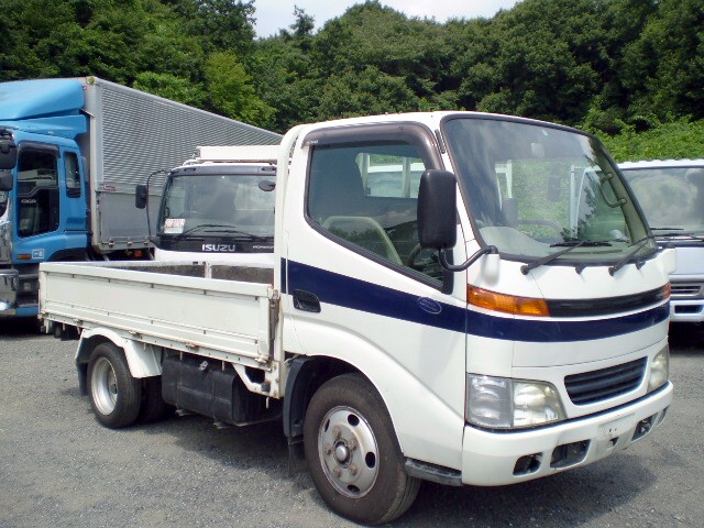 Toyota () Dyna XZU307:  