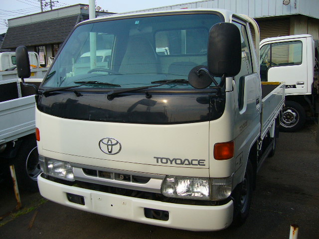 Toyota () Toyo Ace YY211:  