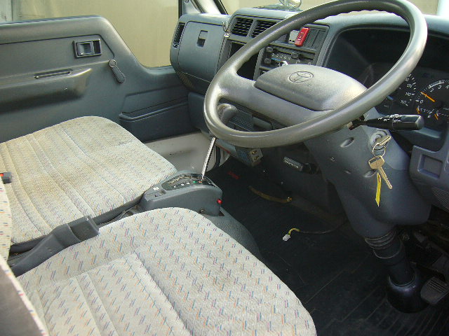 Toyota () Toyo Ace YY211:  