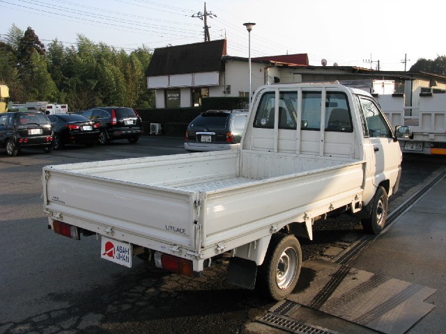 Toyota () Lite Ace  Truck (KM75):  