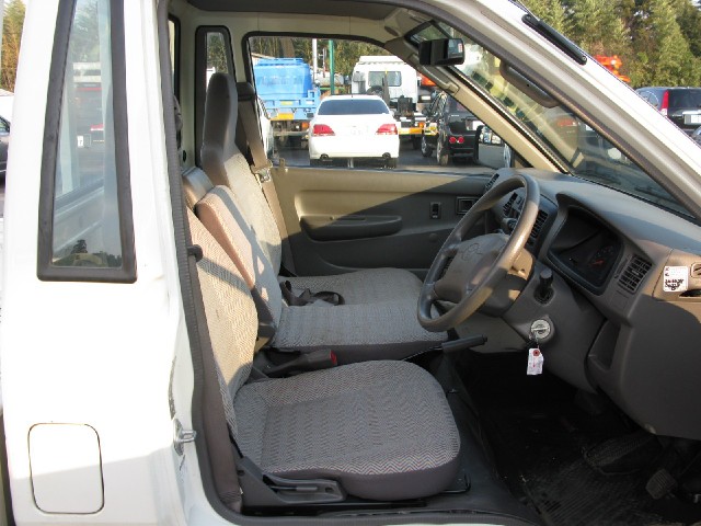 Toyota () Lite Ace  Truck (KM75):  