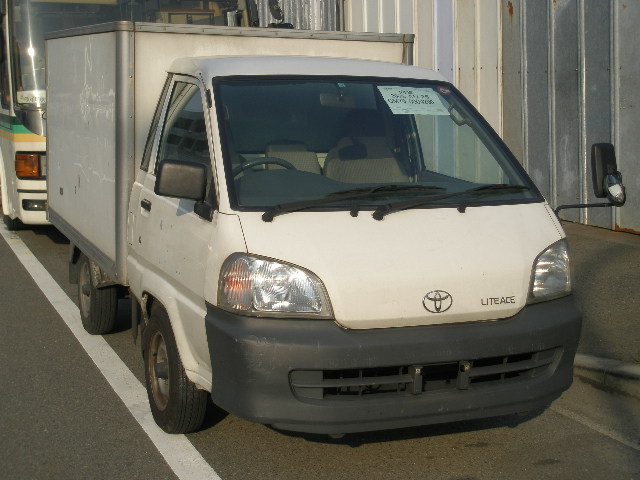 Toyota () Lite Ace  Truck (CM70):  