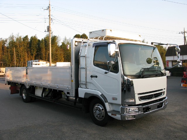 MMC Mitsubishi () Fuso Fighter FK61F:  