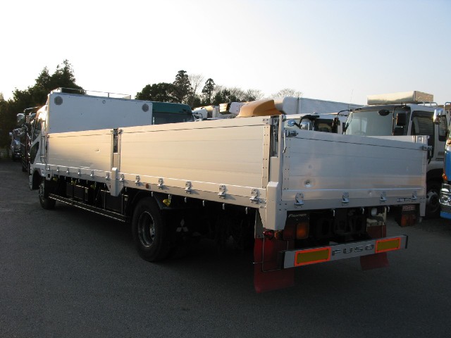 MMC Mitsubishi () Fuso Fighter FK61F:  