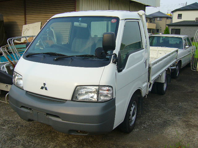 MMC Mitsubishi () Delica SK82TM:  