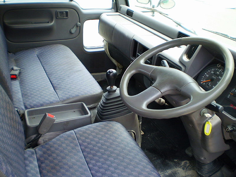 Кабина Nissan Diesel mk210kn