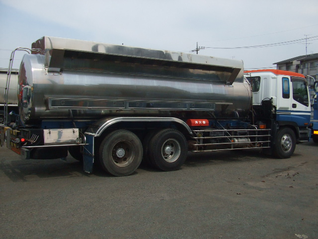 Isuzu () Giga CYM81Q1:  