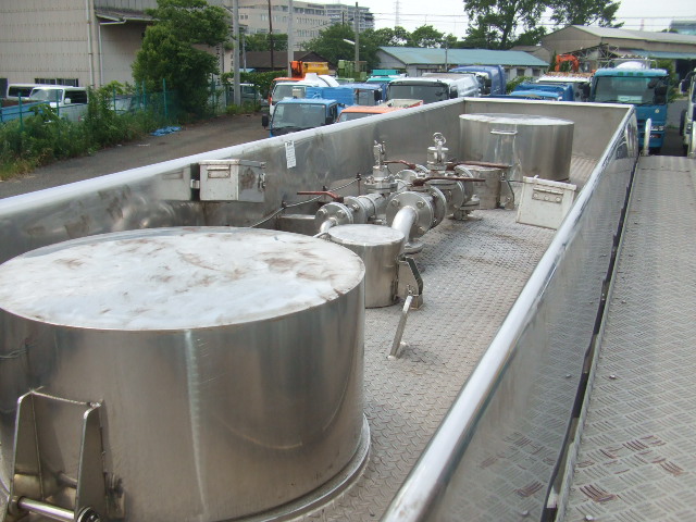 Isuzu () Giga CYM81Q1:  