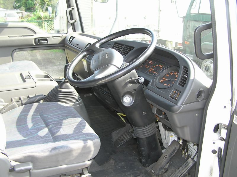Isuzu () Forward FRR35G4:  