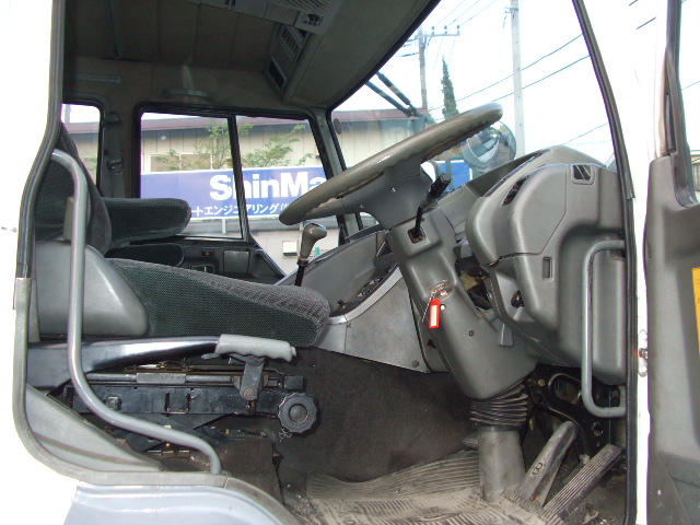 MMC Mitsubishi () Fuso Super Great FT417NZ:  