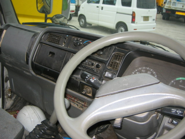MMC Mitsubishi () Canter FE538E:  