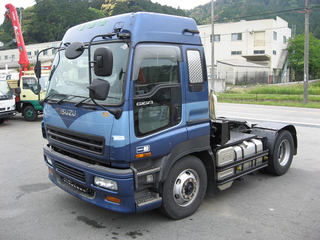 Isuzu () Giga EXR52D3:  