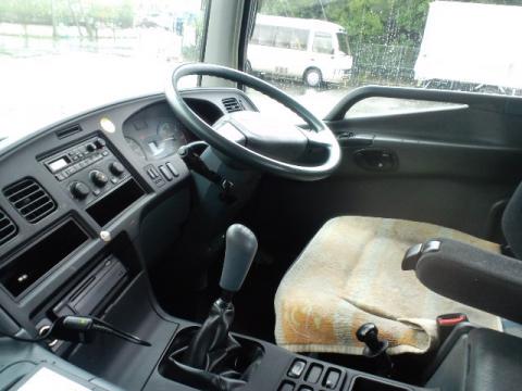 MMC Mitsubishi () Fuso Super Great FP50MDR (JD):  